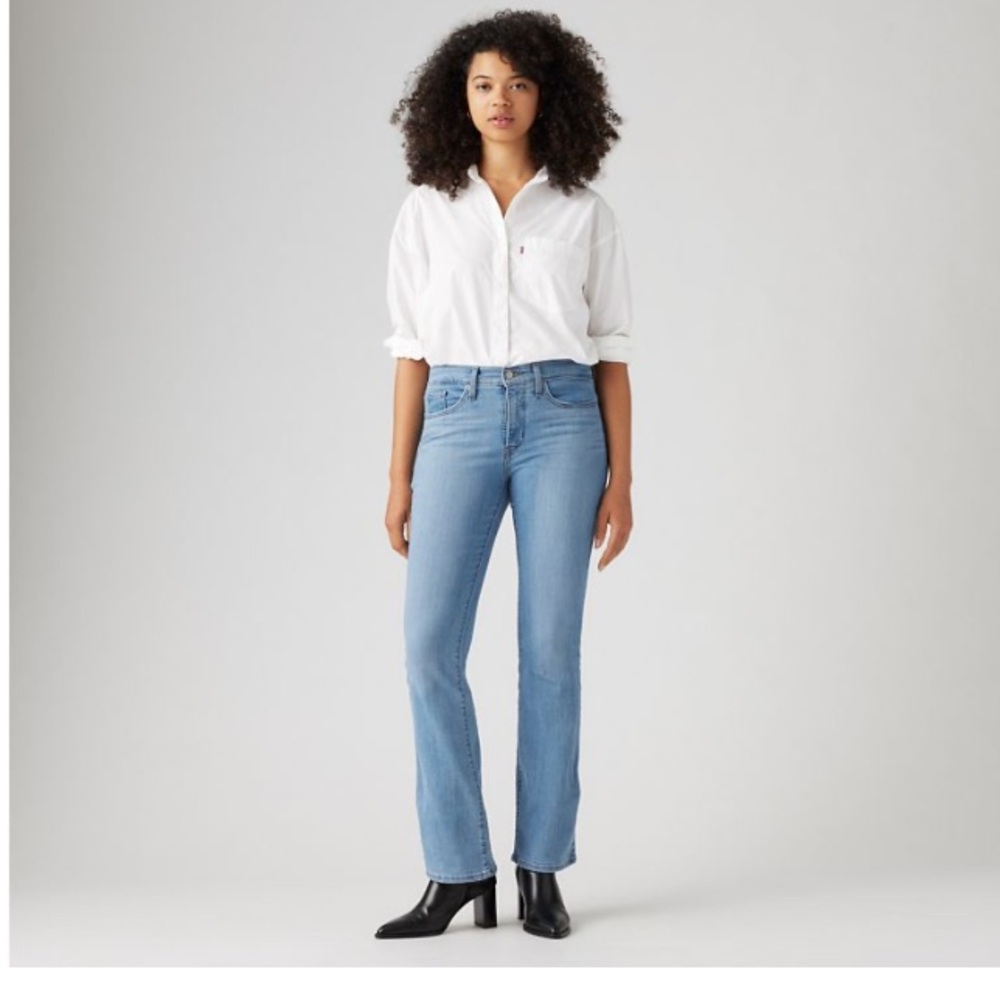 Shaping Bootcut 315 Levi’s Jeans.